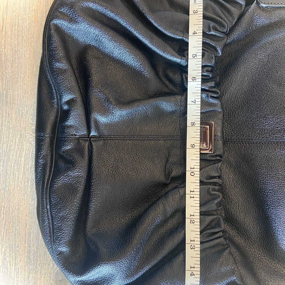 AUTHENTIC Burberry black pebbled leather hobo bag. Luxury like new - Picture 13 of 13
